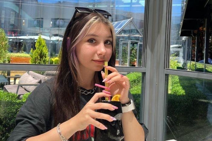 Esila Biltekin Kimdir