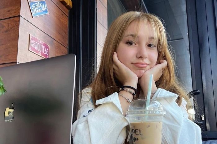 Esila Biltekin Kimdir