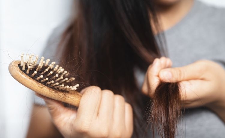 Kırık Saçları Kestirmeden Onarmak